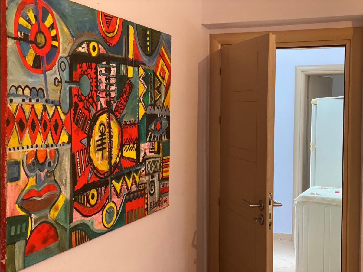 88 Apartment Himare Buitenkant foto