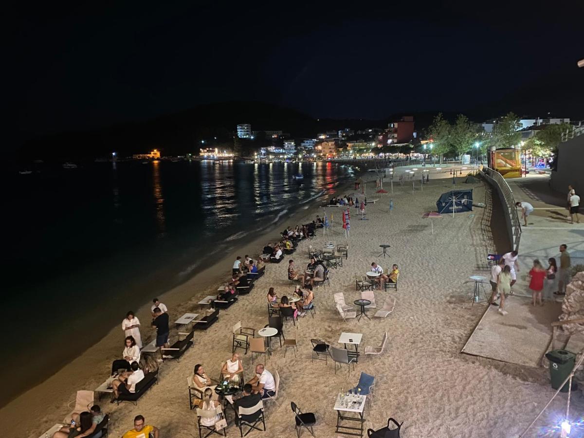 88 Apartment Himare Buitenkant foto
