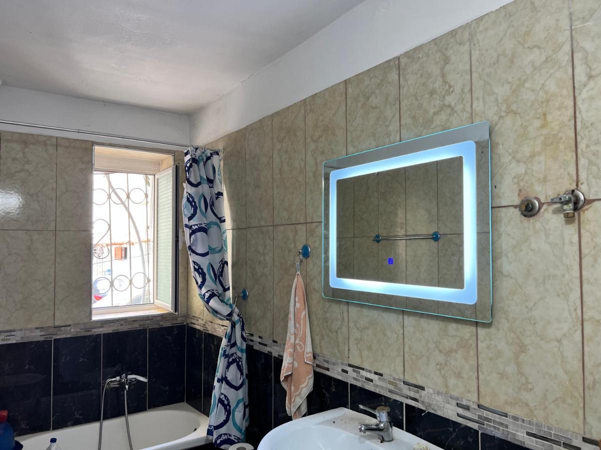 88 Apartment Himare Buitenkant foto